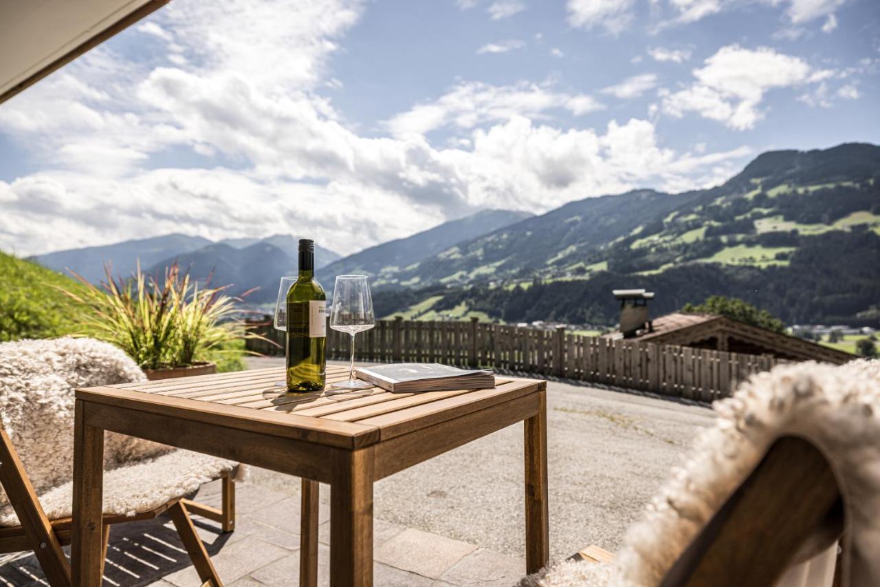 View4Two / Chalet-Apartment Zillertal Hart im Zillertal Exterior photo
